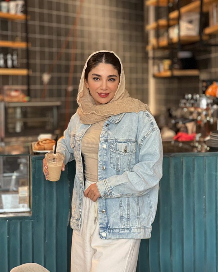 کت جین مونرو - Image 3